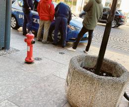 Lite tra stranieri fuori dalle Poste