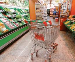Consegnati i primi buoni spesa ecco i negozi dove spenderli
