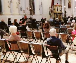 Messe, i fedeli rispettano le regole