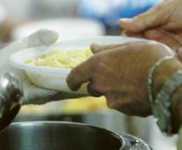 A causa del virus i poveri sono aumentati del 30%