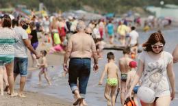 "Spiagge gremite, così non va". Il sindaco prenderà provvedimenti