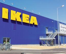 Parte la corte a Ikea: “Venite qui”