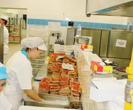 A rischio 100 lavoratori polesani delle mense