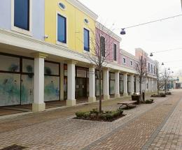 L'Outlet di Occhiobello chiude, "Ora non diventi un centro accoglienza"