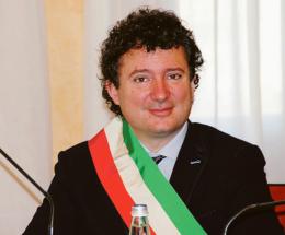 “Via i seggi elettorali dalle scuole”