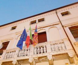 Consiglio comunale blindato, con carabinieri e Digos