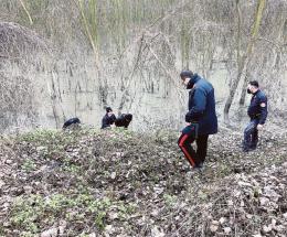 I due ladri impantanati nel fango patteggiano