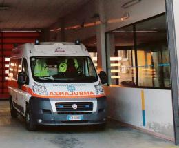"Hanno dimesso papà con un’ischemia"