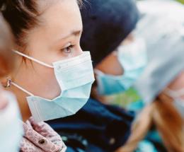 "Ci sono bimbi fragili, la scuola no mask li mette a rischio"