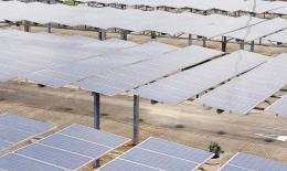Fotovoltaico, un impianto grande come 45 campi di calcio