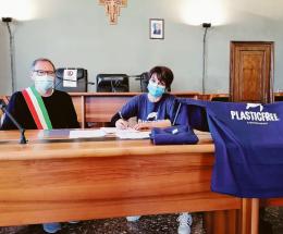 "Sensibilizzare alla raccolta della plastica e dei rifiuti non pericolosi"