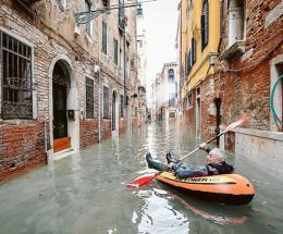 Acqua alta, ristori per 7mila euro