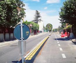 Via Dante: oscurati i segnali della ciclabile