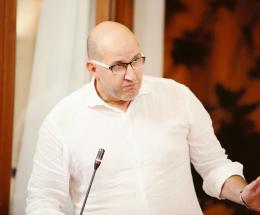 Cavallari: “Consiglio comunale trasformato in farsa”