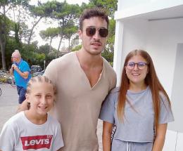 Caccia ai selfie sull’isola