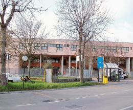 Uno sciopero degli studenti al primo giorno di scuola