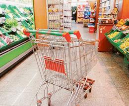 Stangata prezzi, mille euro a famiglia