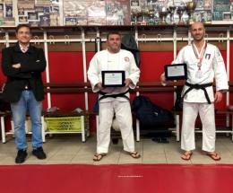 Una targa ai campioni di judo