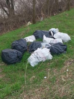 Rifiuti in strada, arrivano le foto-trappole