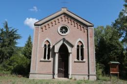 "Chiesa violentata. Gli infami hanno rubato i candelabri"