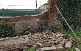 Crolla il muro di Villa Marchiori