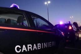 Donna rirovata con la testa squarciata da un colpo d'arma da fuoco