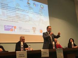 Esempi positivi e dialogo per battere il bullismo nello sport