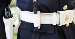 Il sindaco ha deciso: le pistole tornano nelle fondine dei vigili