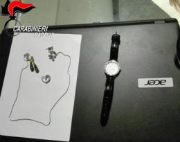 Ladri acrobati cadono nelle braccia dei carabinieri