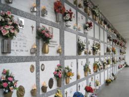 Si intascava i soldi dei loculi, rinviato a giudizio