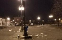 Centrato pilone della luce in centro