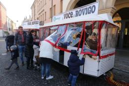 Grandi e piccini... in carrozza! Il trenino conquista tutti quanti