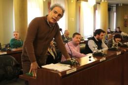 Negozi sfitti, degrado e ratti