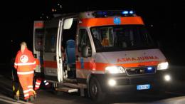 Si accascia nel cortile della fattoria, 50enne trovato morto