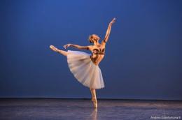 La prima 18enne del 2018 è una ballerina