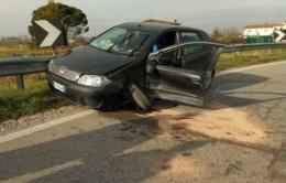 Tremendo frontale tra un'Audi e una Punto