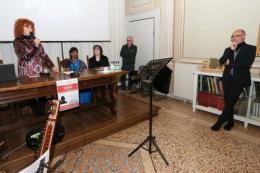 Vasandhi: un libro, una pietra