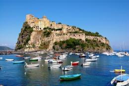 Il mare d'inverno: a Ischia tra spiagge e terme