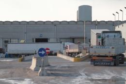 Cade dal capannone, l'operaio di 36 anni &egrave; grave