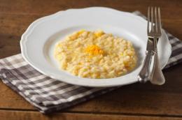 Risotto all'arancia e scamorza: buono da leccarsi i baffi