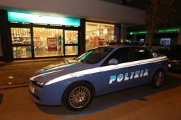 Rapina al Tigotà, all'ora di chiusura