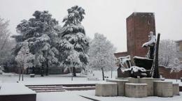La neve ferma anche il cinema: il Cinecolonne inaugura domani