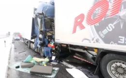 Incubo in A13: tamponamento a catena con un morto. Autostrada chiusa