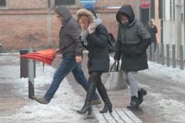 Quel che resta della neve: poltiglia e proteste