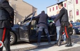 Girava per Adria d'Estate in auto per spacciare