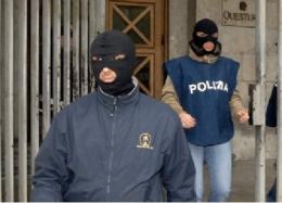 I terroristi sono dietro l'angolo: perquisizioni a tappeto e un indagato a Ferrara