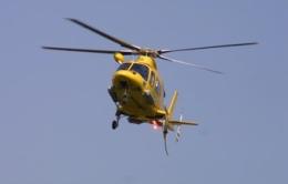 Tre giovani travolti da una piena, disperati tentativi di salvataggio