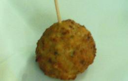 Polpette di pollo, gamberi e arachidi