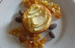 Mini cake alle mele e pasta di mandorle