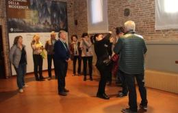 Niente passeggino alla mostra <br/> attrice di Zelig furiosa al Roverella